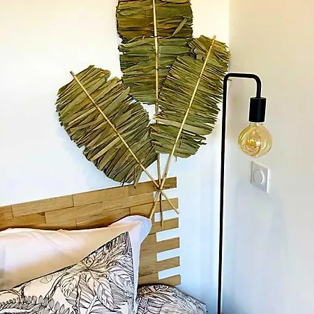 Apartman New 10 Minutes' Walk From The *