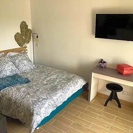 Apartman New 10 Minutes' Walk From The