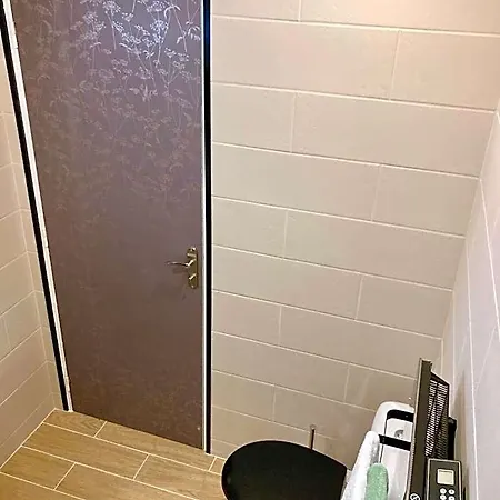 Apartman New 10 Minutes' Walk From The